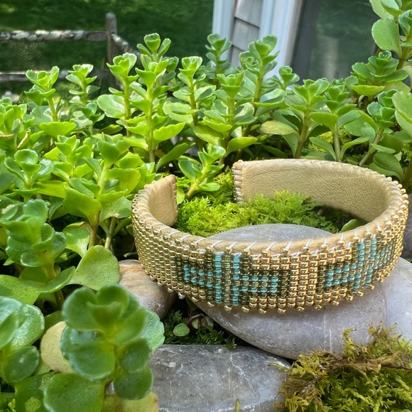 Etkie Beaded Cuff. Small Torian - Picture 3 of 6